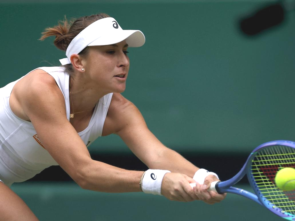 爱游戏在线-温网翻盘拉沃尔杯，西西帕斯关键制胜