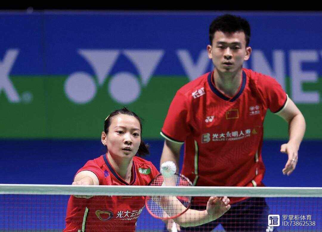 泰国队横扫日本队，黄鸭组合统治全场