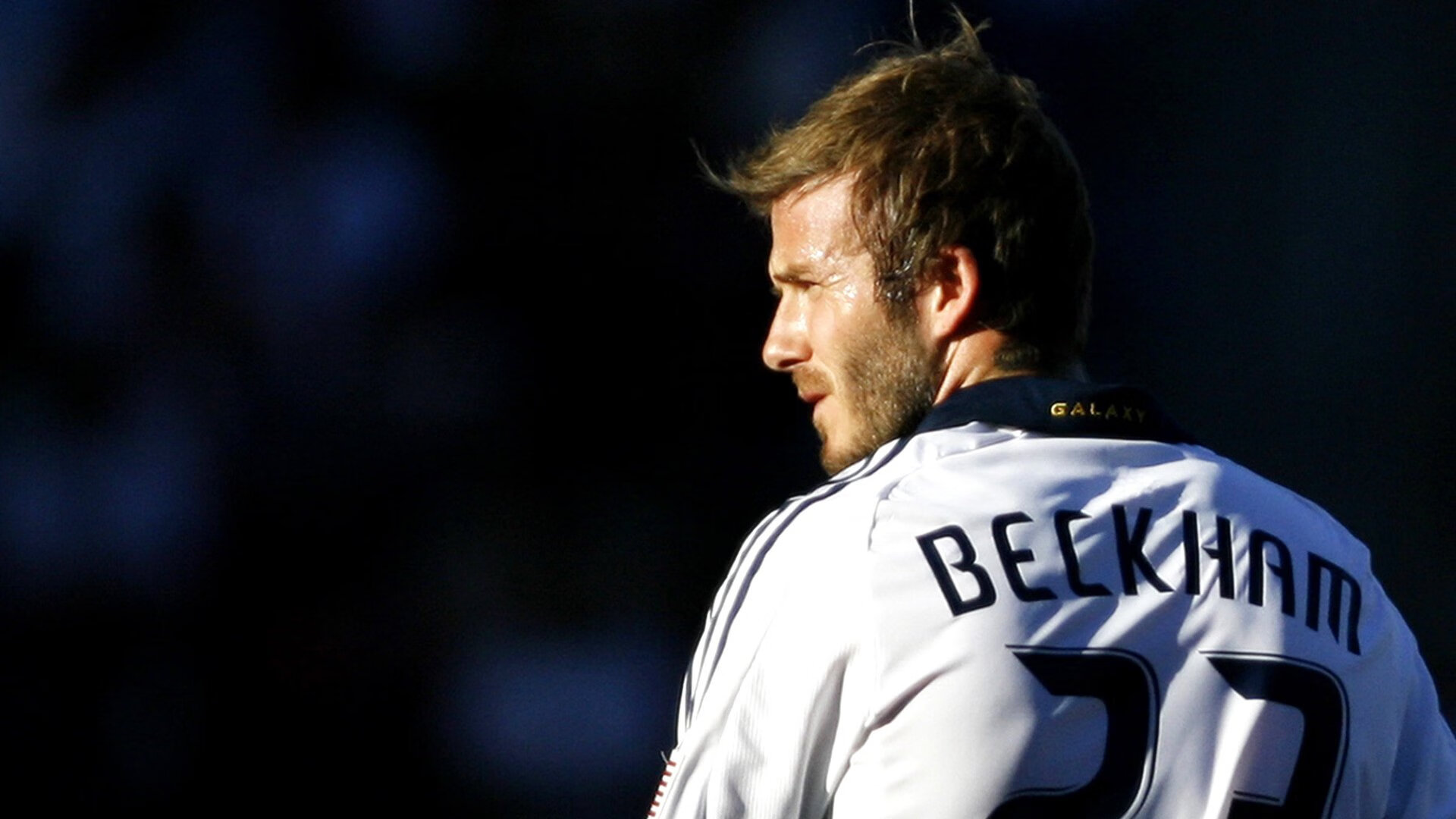 深圳队全面压制热火,浓眉带动全队节奏,一场跨越大洋的篮球启示录