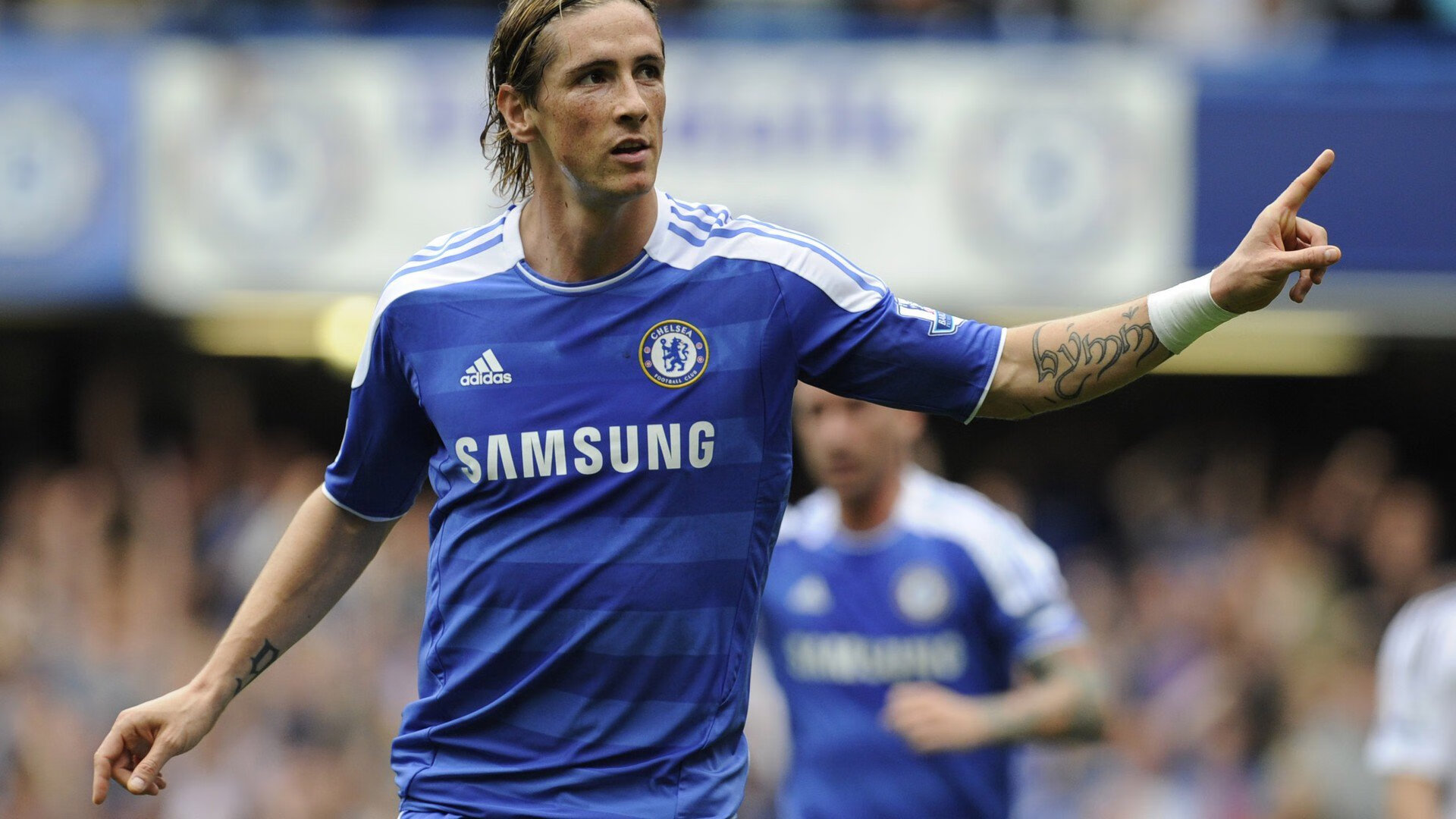 当鹰翼掠过红牛角尖，C罗的致命一击与足球的永恒叙事